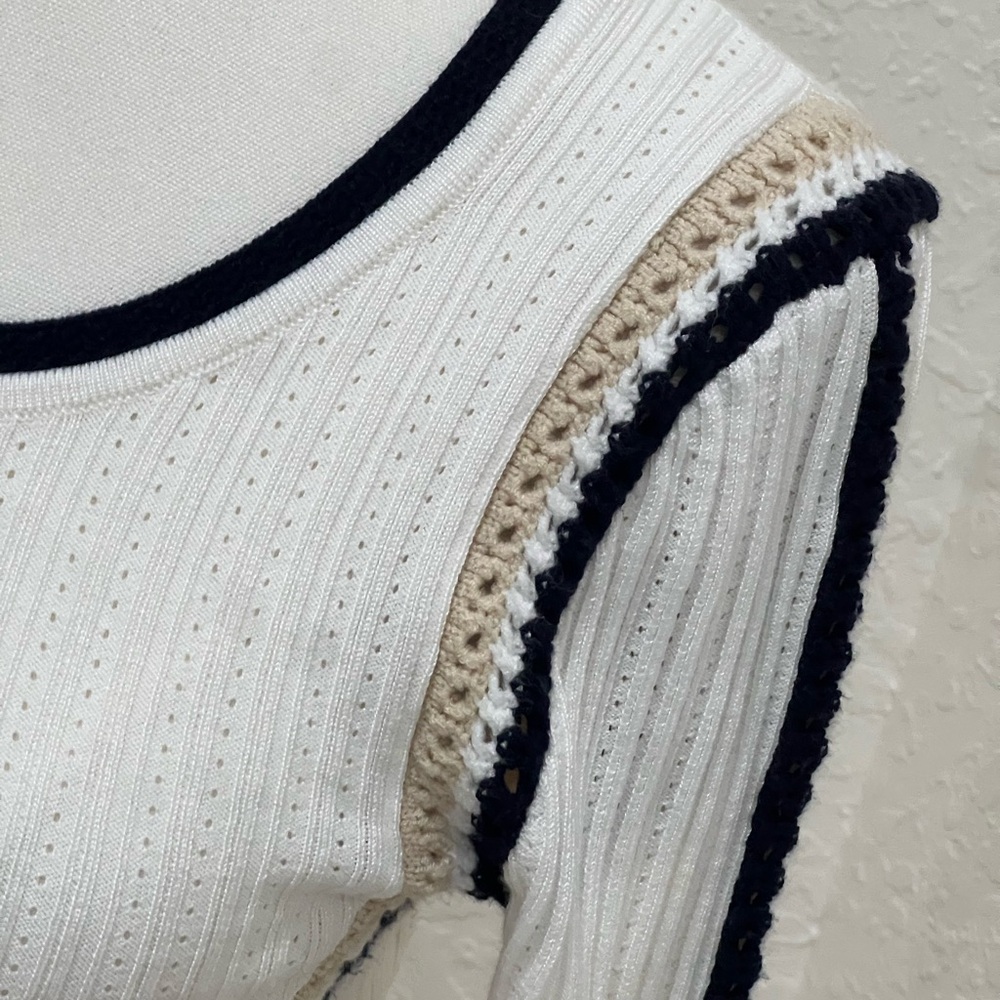 House of Harlow 1960 Cream and Black Long Sleeve Top - Picture 5 of 5